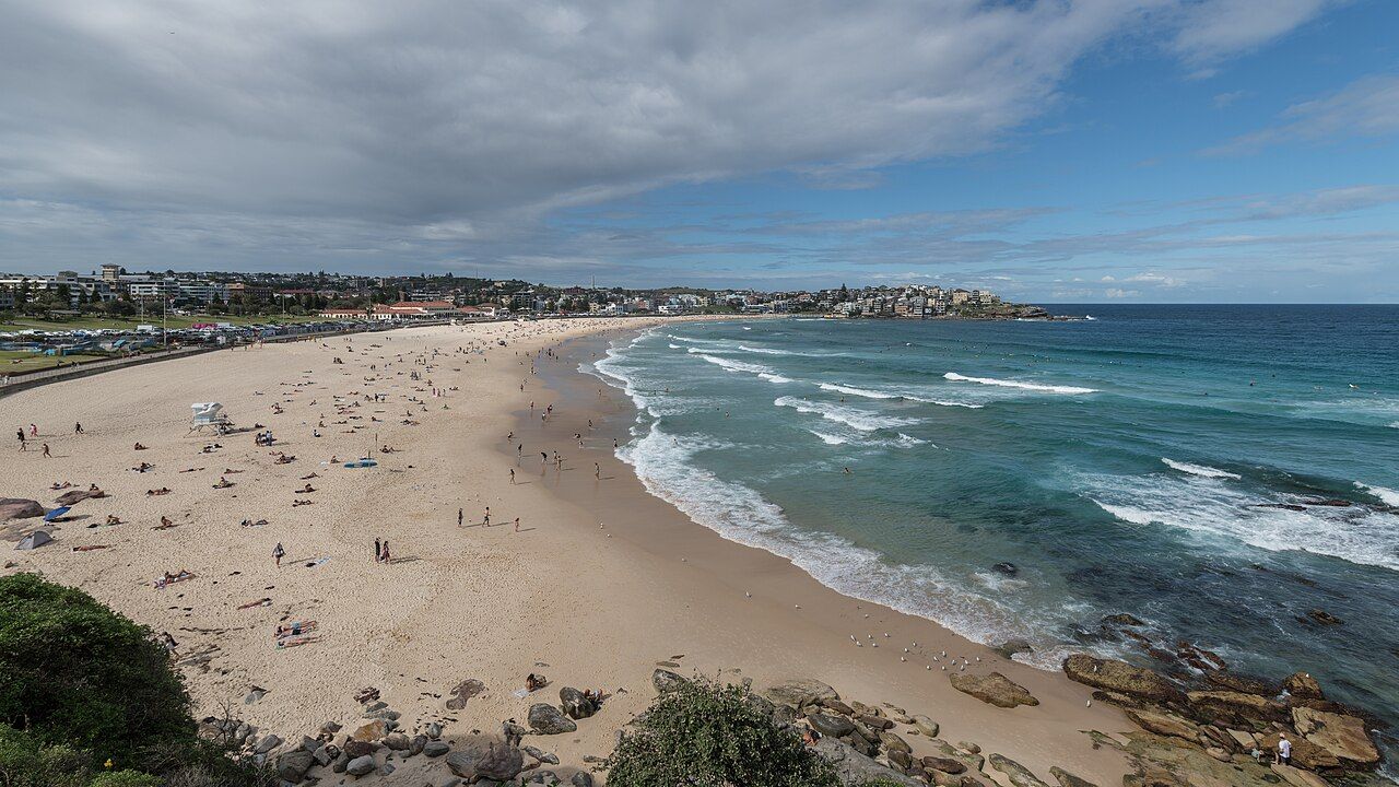 A southwest view of Bondi Beach