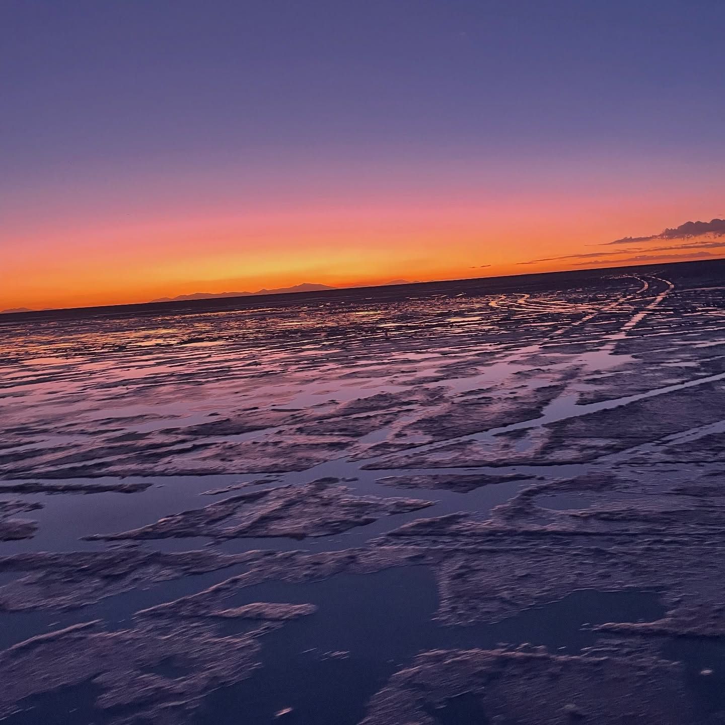 Sunset over the Uyuni salt flats, photographed by Si and Beth
