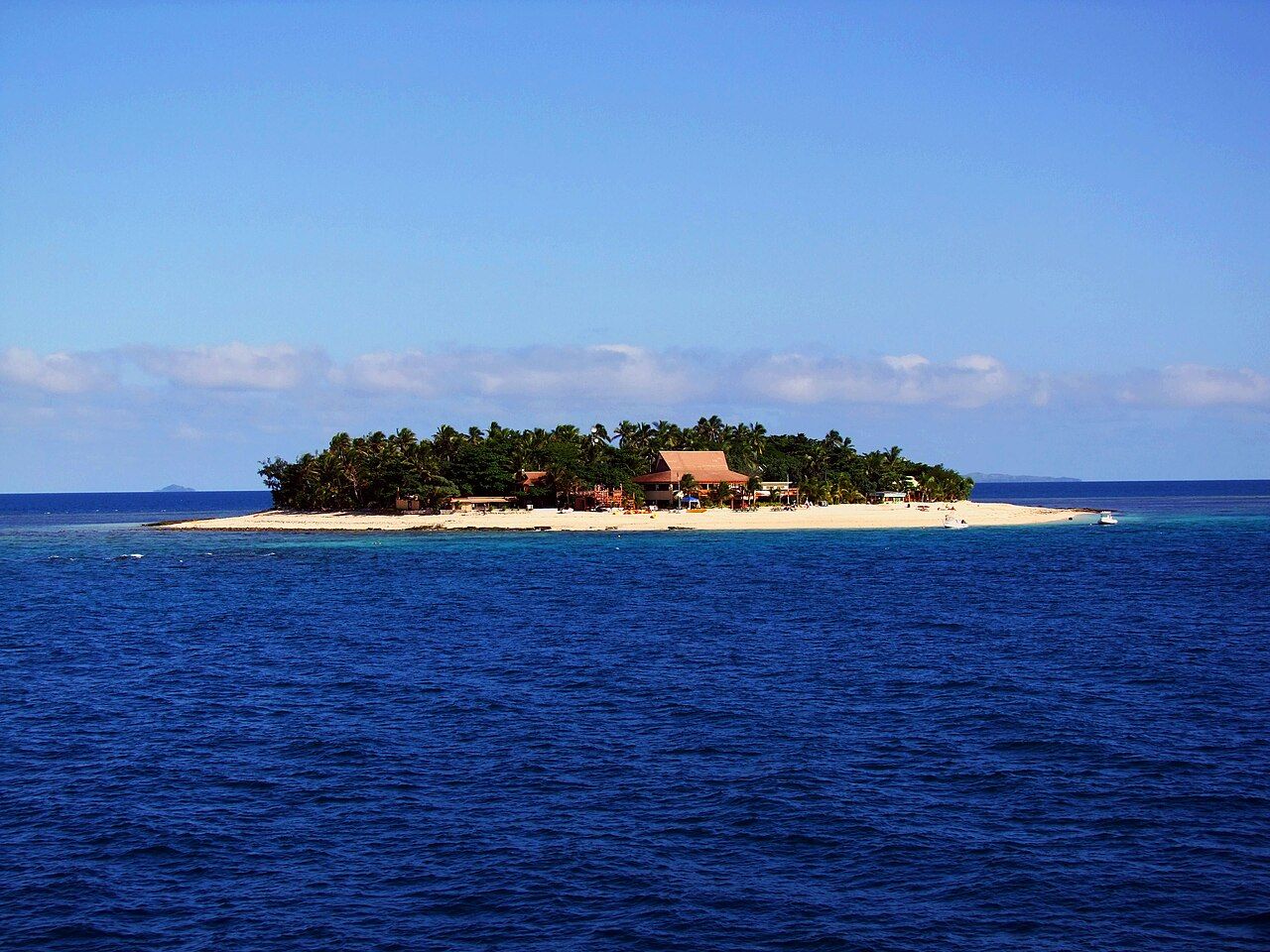 Beachcomber Island, Mamanuca islands group