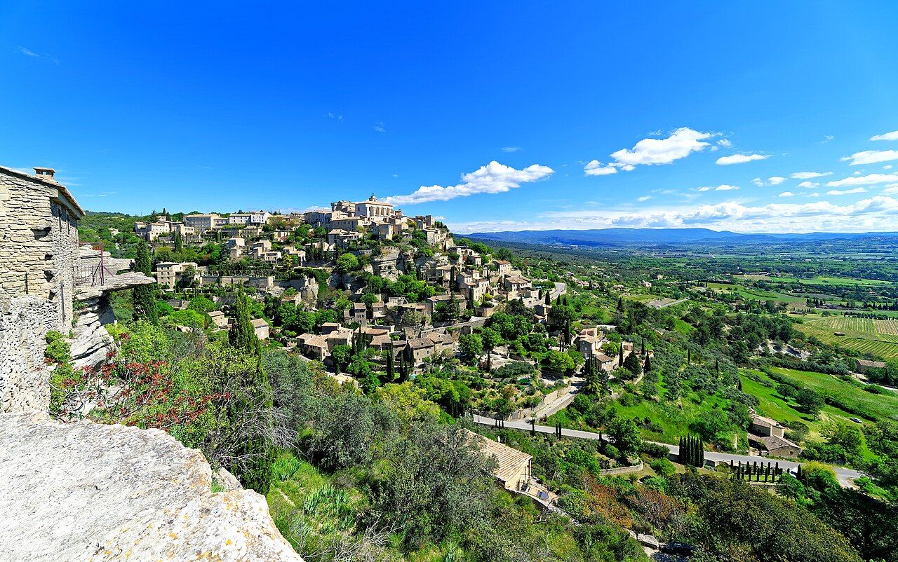 The village of Gordes in der Provence.