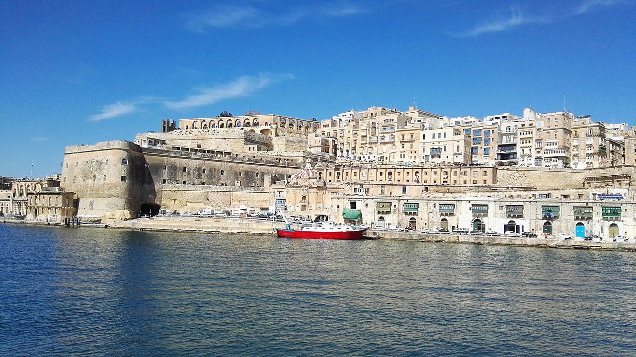 das deutsche Rettungsschiff Lifeline im Grand Harbour von Malta