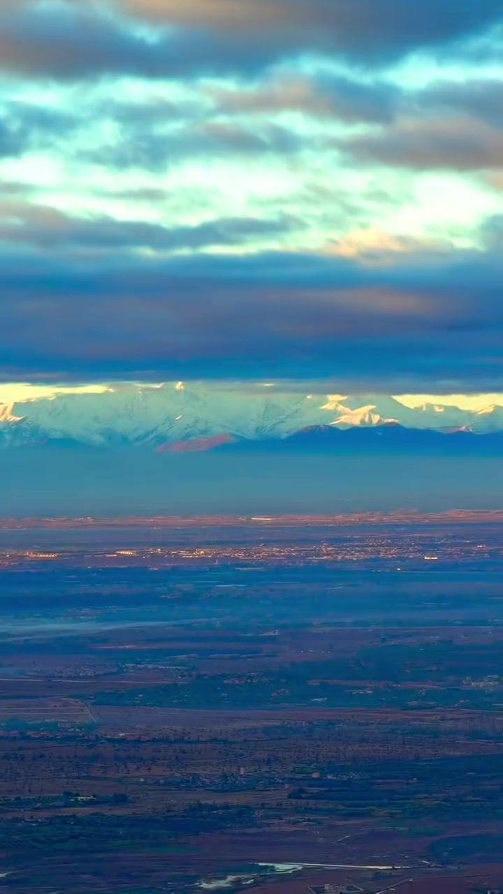 Sunrise from the balloon, photographed by Si and Beth