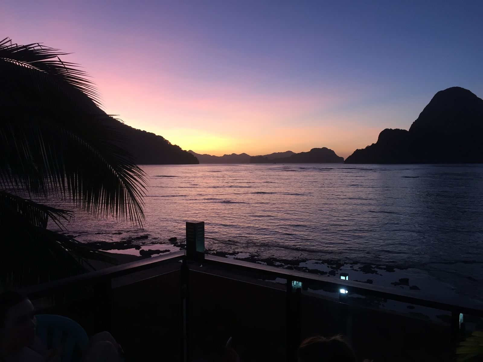 Sunset at El Nido, photographed by Si and Beth
