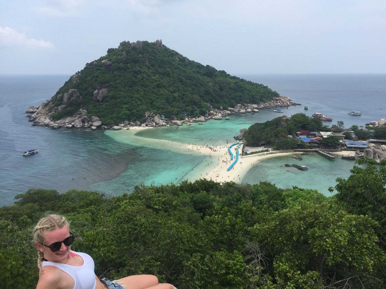 Koh Nang Yuan, off Koh Tao, photographed by Si and Beth