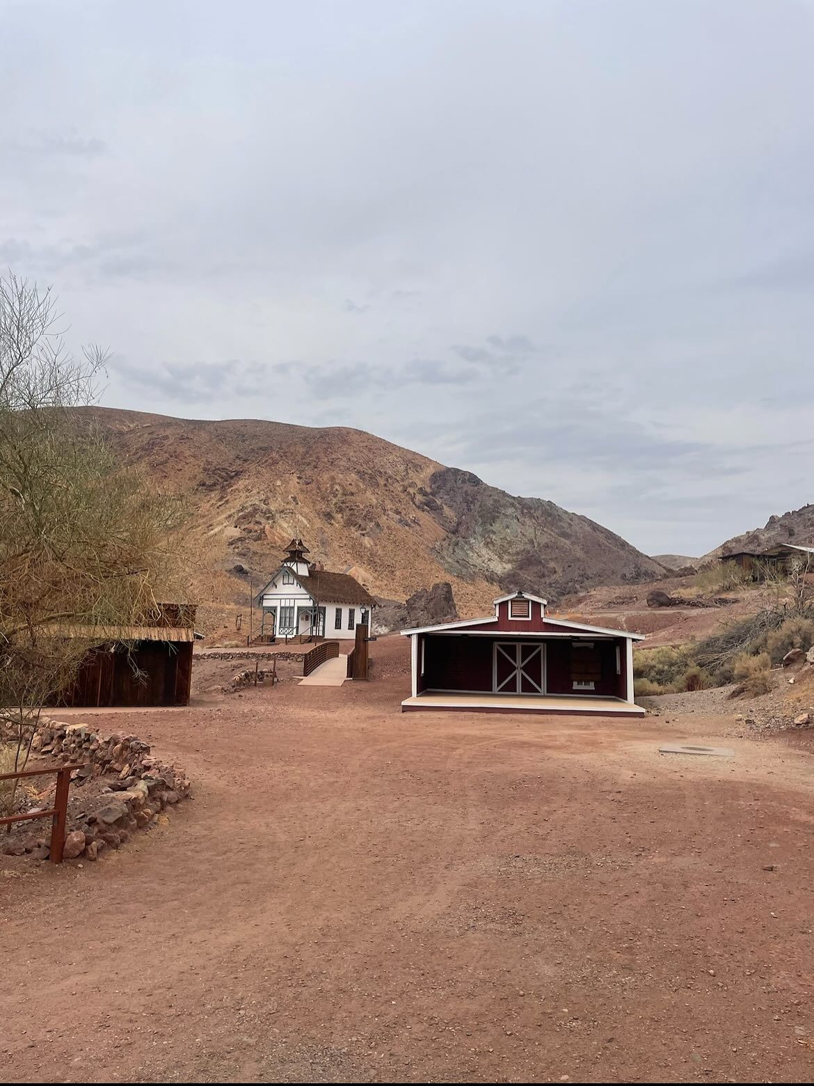The Mojave around Calico, photographed by Si, Beth